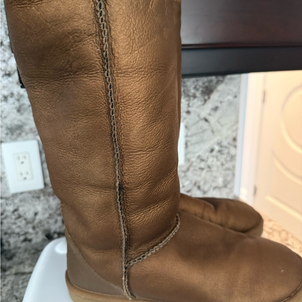 UGG Bronze Limited Edition Winter Shearling Boots Tall Sz 8